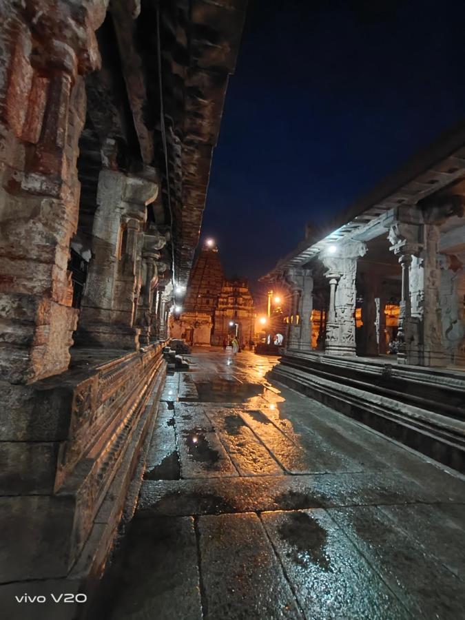 Srinivasa Homestay Хампи Экстерьер фото